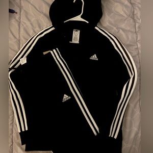 BRAND NEW - Adidas sweatsuit set